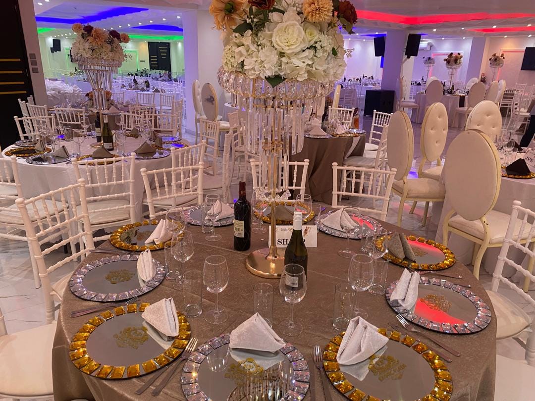 Banquet Hall detail 4