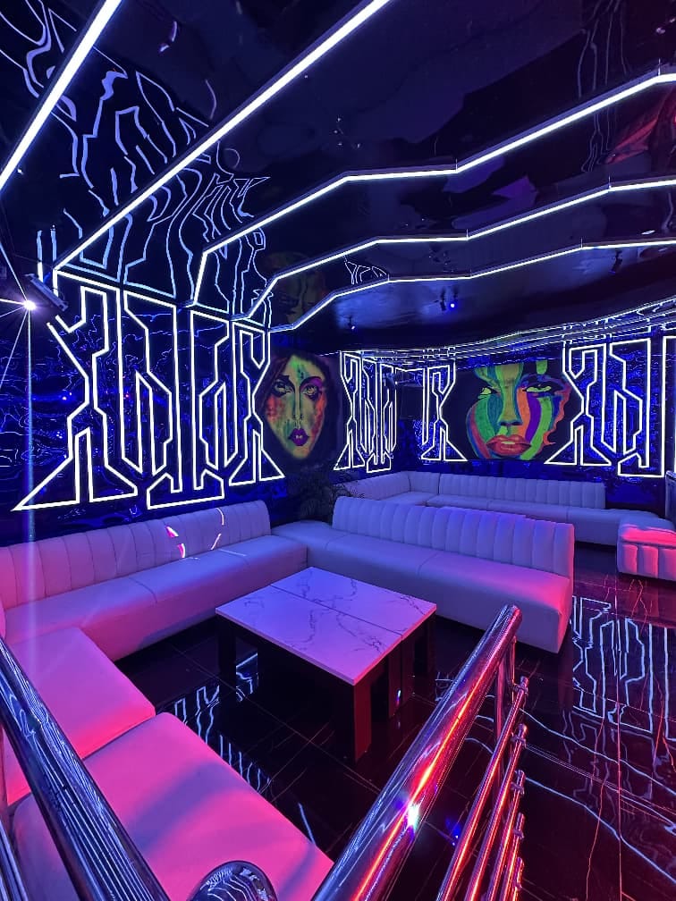 Night Club detail 3